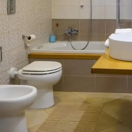 Πανσιόν Emy Quartu SantʼElena